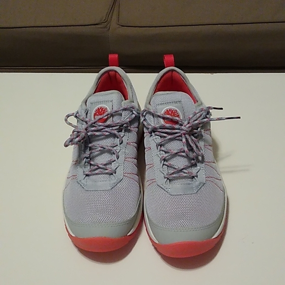 Brand new Timberland sneakers, incredibly comfortable design. - Picture 5 of 12